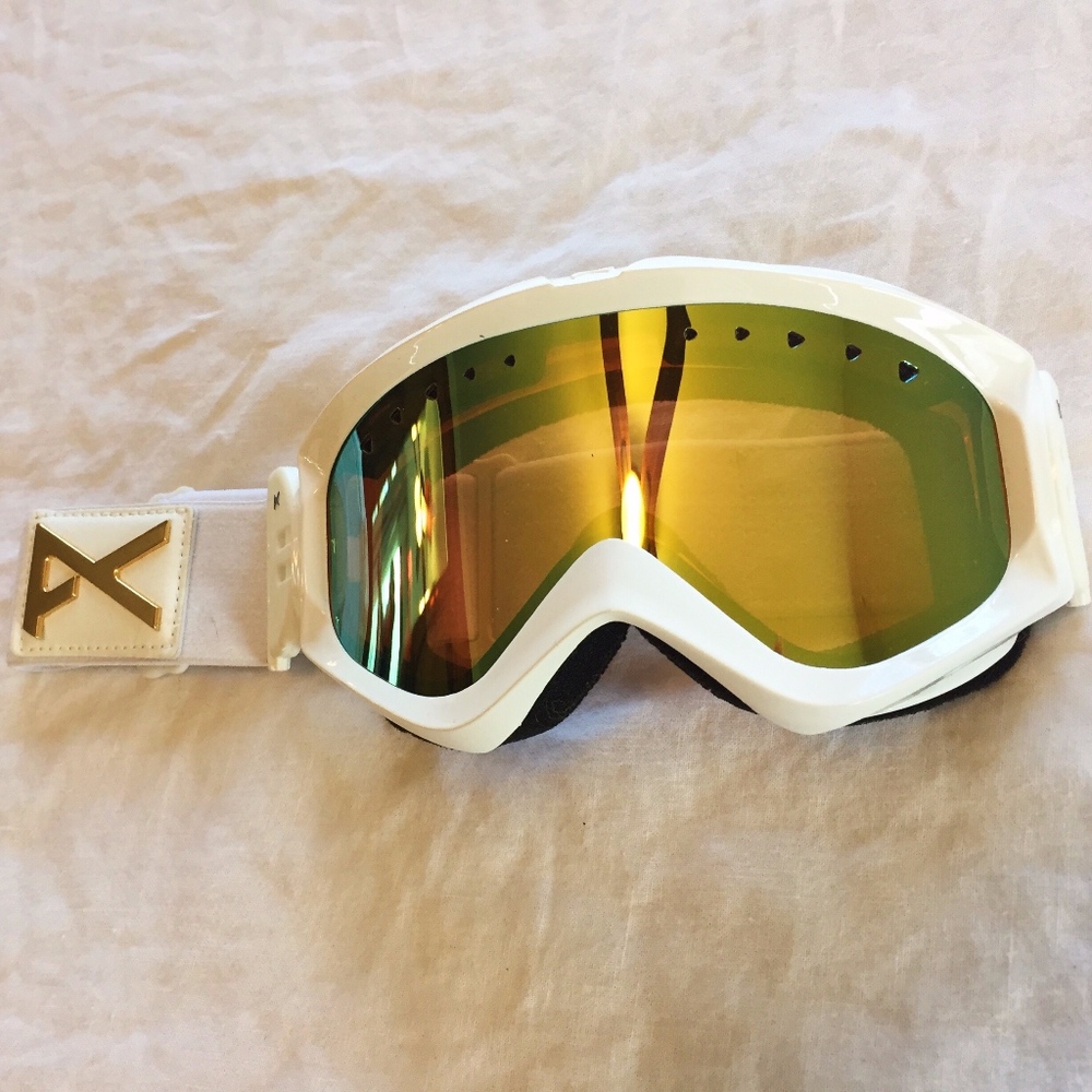 NWOT Anon Majestic Snow Goggles